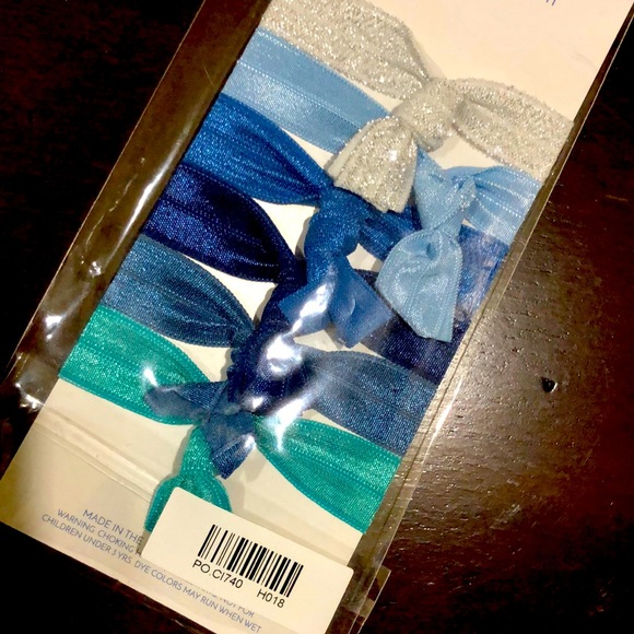 Hair ties - Picture 2 of 3